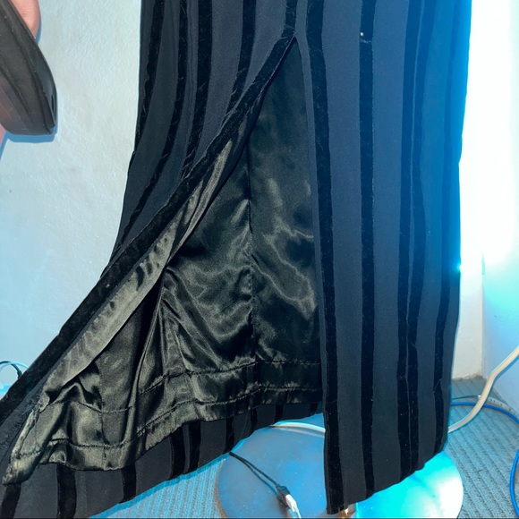 Black long sleeve maxi dress - Picture 8 of 8